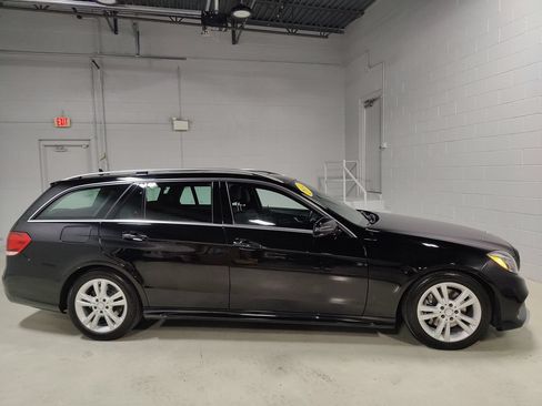 Used 2014 Mercedes-Benz E 350 4MATIC Wagon image 5