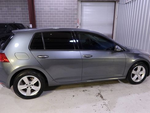Used 2015 Volkswagen Golf TDI S FWD image 6