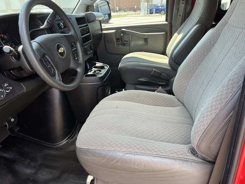 Used 2024 Chevrolet Express 2500 w/ Driver Convenience Package RWD image 18