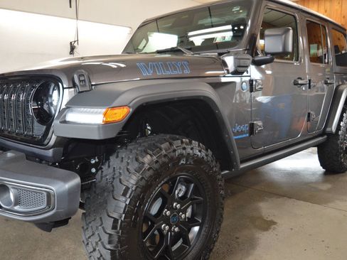 Used 2025 Jeep Wrangler Unlimited Sport S 4xe image 25