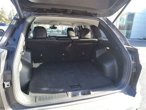 Used 2019 Jeep Cherokee Latitude Plus w/ Comfort/Convenience Group image 22