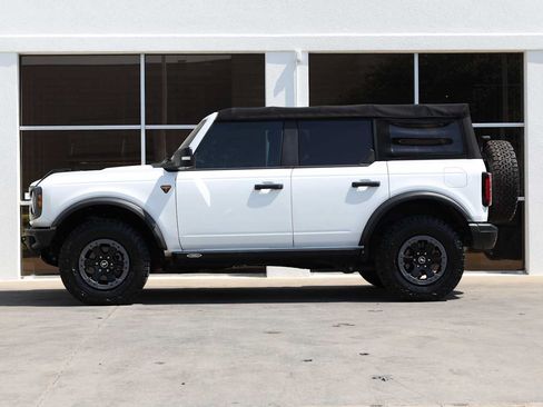 Used 2021 Ford Bronco Badlands AWD/4WD image 11