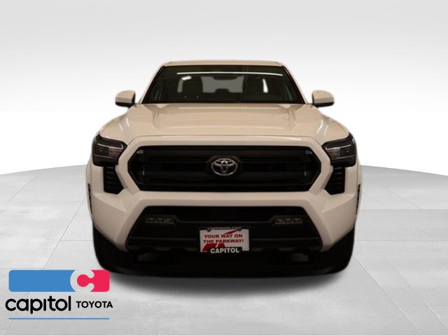 Used 2026 Toyota Tacoma SR5 AWD/4WD image 6