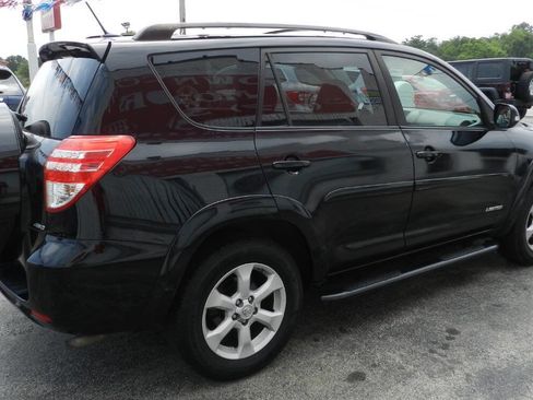 Used 2009 Toyota RAV4 Limited image 6