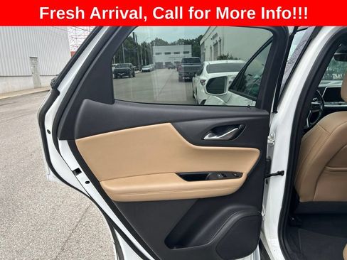 Used 2019 Chevrolet Blazer Premier w/ Sun and Wheels Package FWD image 13