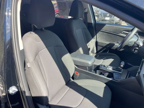 Used 2025 Kia Sportage LX image 35
