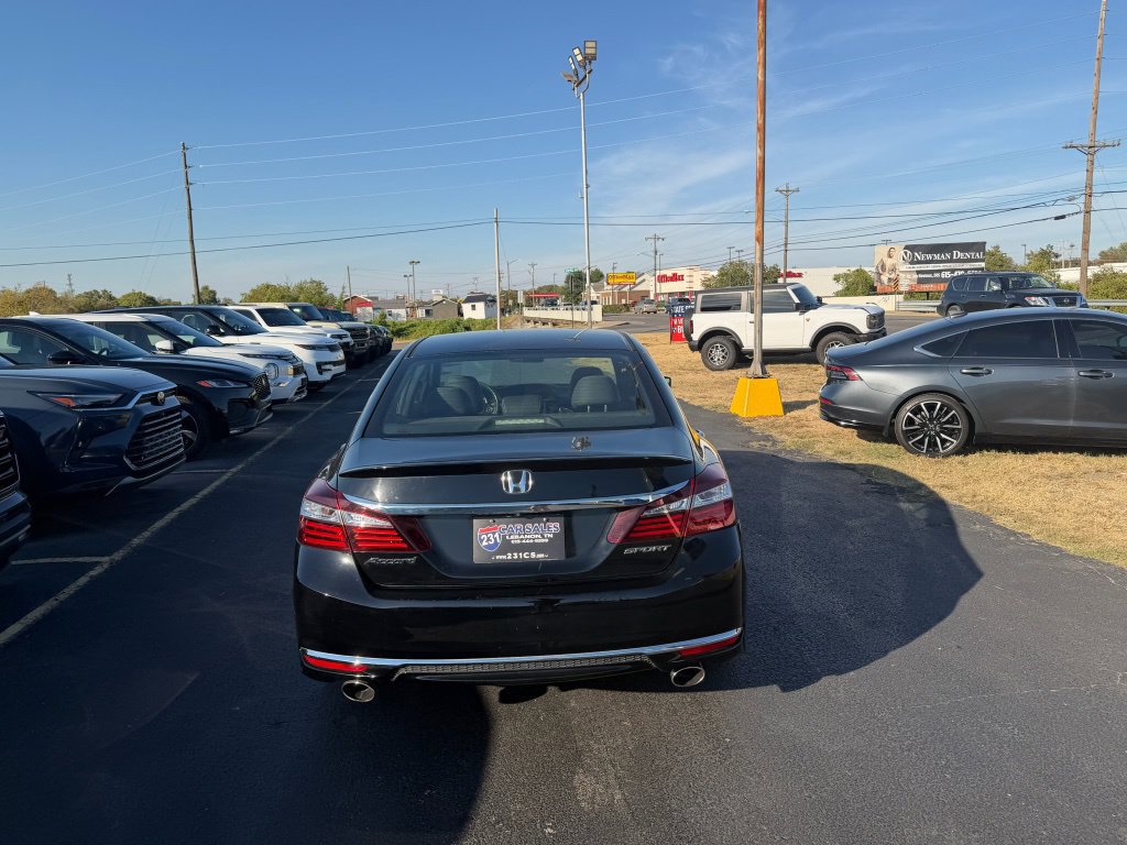 Used 2017 Honda Accord Sport image 4