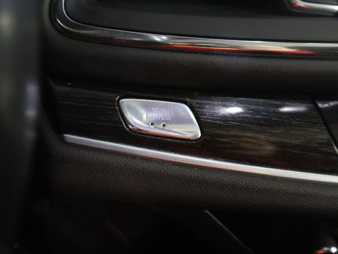 Used 2021 Buick Enclave Avenir w/ Avenir Technology Package FWD image 55