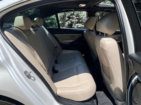 Used 2018 BMW 340i xDrive Sedan w/ Premium Package AWD/4WD image 41