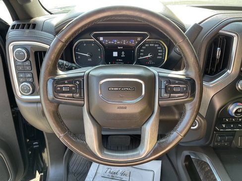 Used 2022 GMC Sierra 3500 Denali w/ Denali Ultimate Package AWD/4WD image 21