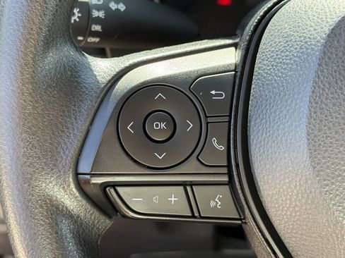 Used 2025 Toyota RAV4 LE image 17