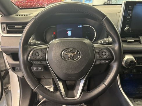 Used 2021 Toyota RAV4 XSE image 17
