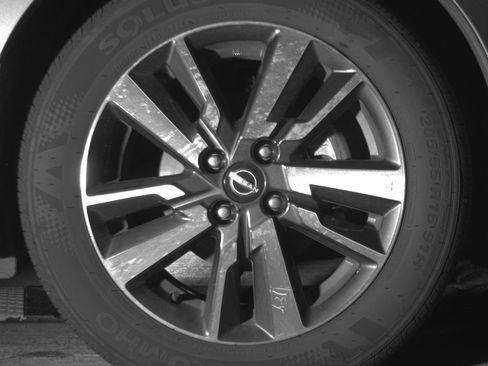 Used 2025 Nissan Versa SV FWD image 13