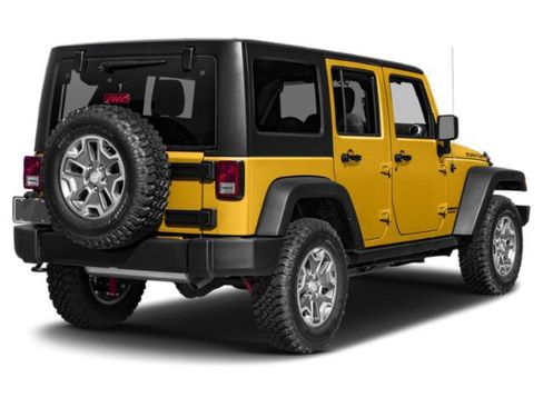 Used 2015 Jeep Wrangler Unlimited Rubicon w/ Connectivity Group AWD/4WD image 2