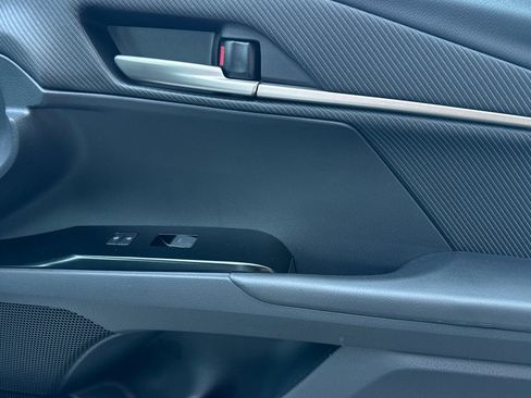 New 2026 Toyota Camry Hybrid FWD image 18