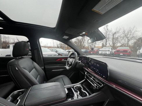 Certified 2024 Chevrolet Traverse Z71 image 13