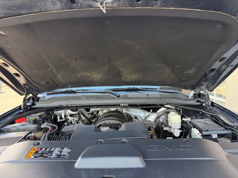 Used 2017 GMC Yukon XL SLT image 22