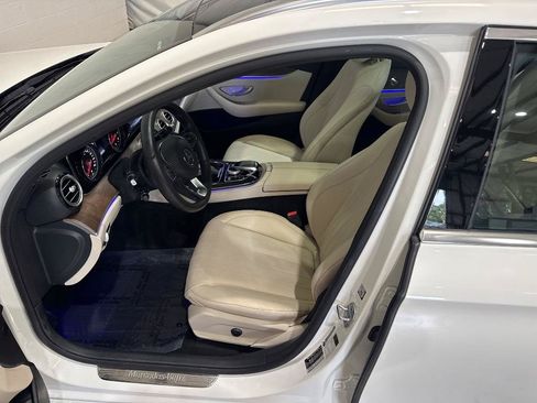 Used 2017 Mercedes-Benz E 400 4MATIC Wagon image 34