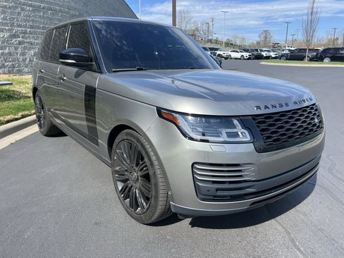 Used 2020 Land Rover Range Rover HSE image 9