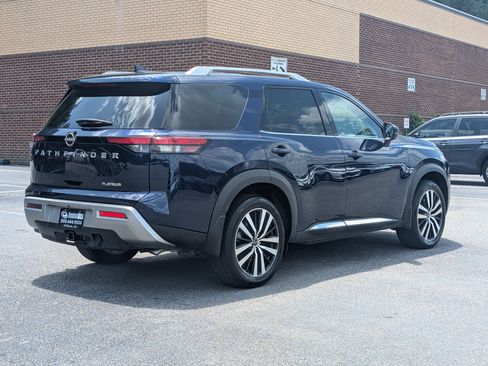 Used 2025 Nissan Pathfinder Platinum w/ Cargo Package FWD image 9