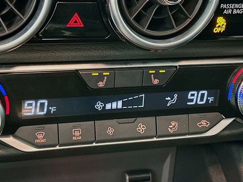 Certified 2025 Nissan Sentra SR w/ Midnight Edition image 29