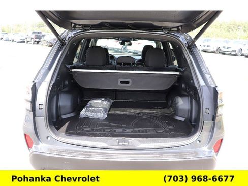 Used 2025 Subaru Forester Premium AWD/4WD image 23