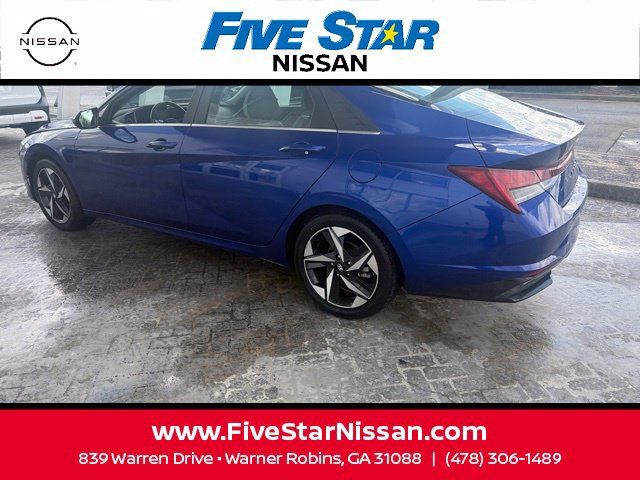 Used 2023 Hyundai Elantra Limited FWD image 16