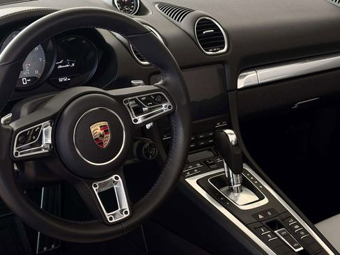 Used 2025 Porsche 718 Boxster S image 33