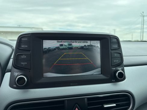Used 2020 Hyundai Kona SE AWD/4WD image 16