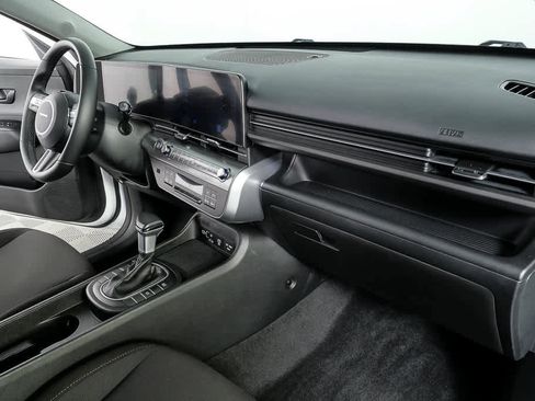 Used 2024 Hyundai Kona SEL FWD image 21
