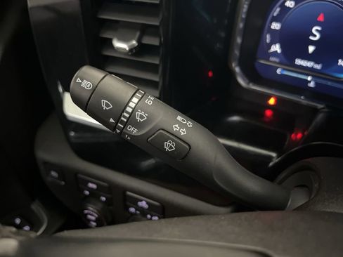 Used 2023 Chevrolet Silverado 1500 LT image 64