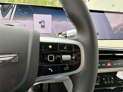 New 2026 Genesis GV70 2.5T AWD/4WD image 27