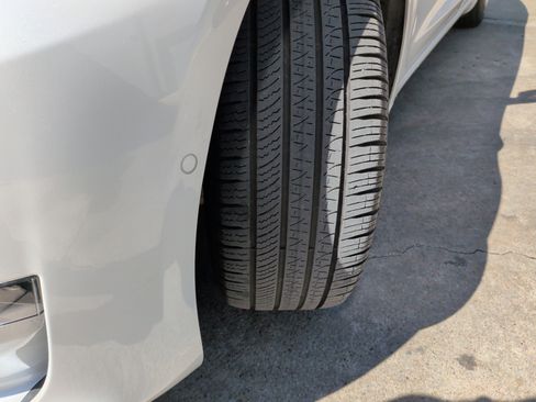 Used 2021 Tesla Model 3 Standard Range Plus image 12