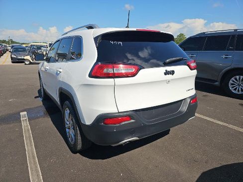 Used 2018 Jeep Cherokee Limited FWD image 4