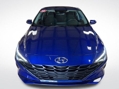 Certified 2023 Hyundai Elantra SEL w/ Convenience Package FWD image 9