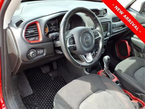 Used 2016 Jeep Renegade Trailhawk AWD/4WD image 16
