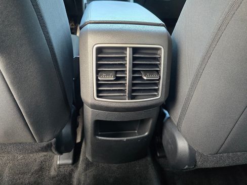 Used 2025 Kia Sportage LX FWD image 24