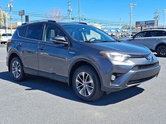 Used 2016 Toyota RAV4 XLE video 3