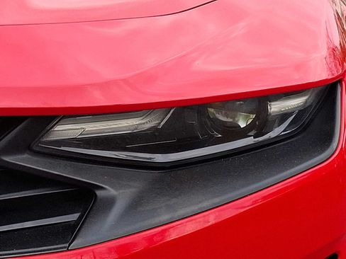 Used 2021 Chevrolet Camaro LT RWD image 7