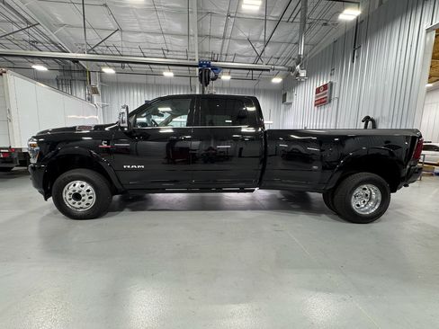 Used 2025 RAM 3500 Longhorn image 2