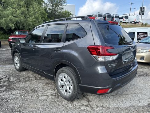 Used 2021 Subaru Forester AWD/4WD image 5