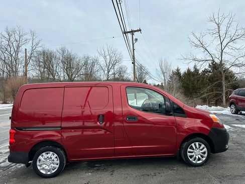 Used 2017 Nissan NV200 S w/ Cruise Control Package image 8