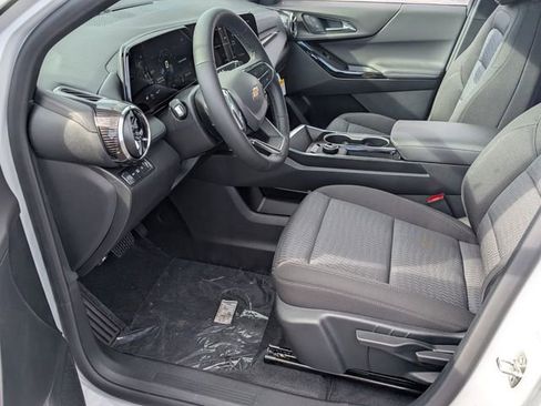 New 2026 Chevrolet Equinox LT AWD/4WD image 5