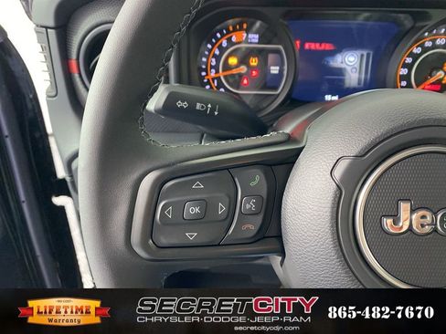 New 2026 Jeep Wrangler Unlimited Rubicon w/ Steel Bumper Group AWD/4WD image 16