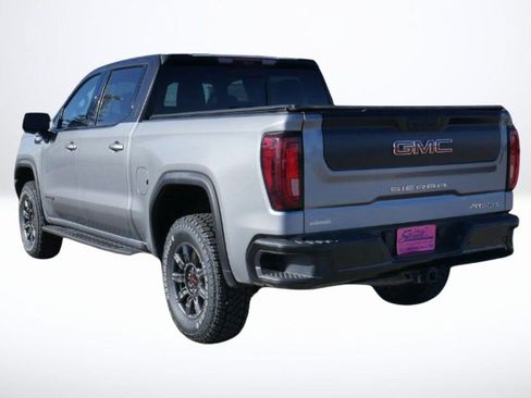 Used 2024 GMC Sierra 1500 AT4X image 2