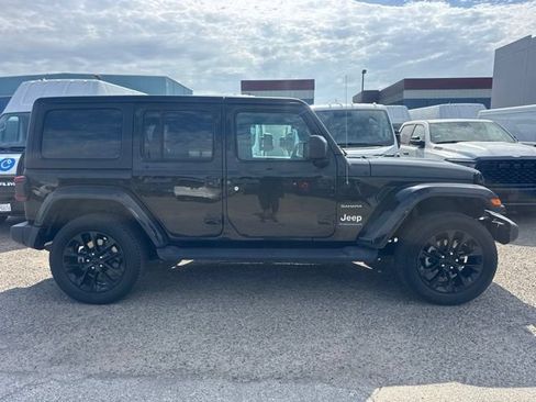 Used 2023 Jeep Wrangler Unlimited Sahara w/ Cold Weather Group AWD/4WD image 4