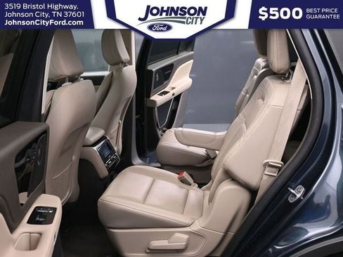 Used 2023 Lincoln Aviator Reserve w/ Equipment Group 201A AWD/4WD image 19