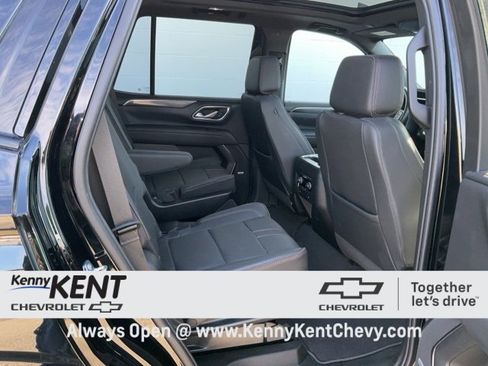 Certified 2024 Chevrolet Tahoe RST w/ Luxury Package image 16