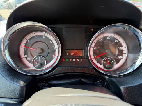 Used 2018 Dodge Grand Caravan SXT FWD image 18