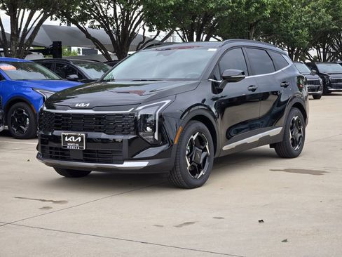 New 2026 Kia Sportage EX FWD image 2